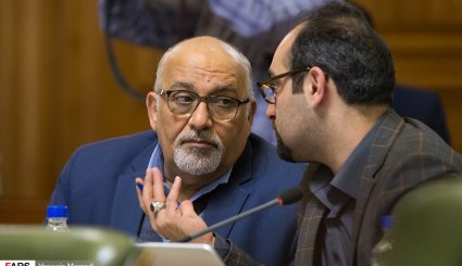 حضور اسقف اعظم ارامنه تهران در شورای شهر
