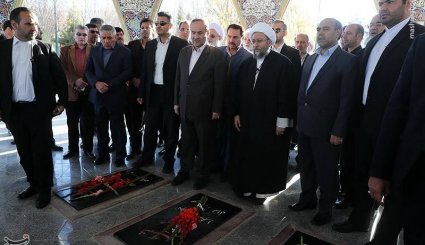  سفر آیت الله آملی لاریجانی به ایلام + تصاویر