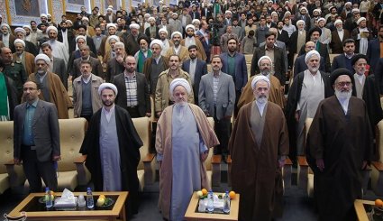 نخستین کنگره یکصد هزار شهید روحانی استان قم
