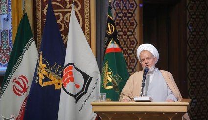 نخستین کنگره یکصد هزار شهید روحانی استان قم
