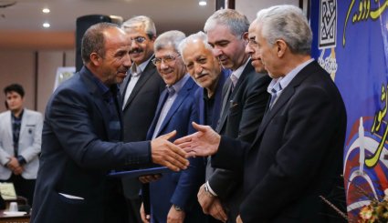 تقدیر از برگزیدگان المپیادهای علمی

