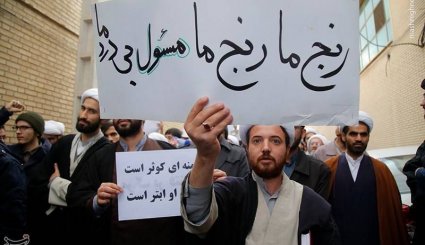 اجتماع طلاب و دیدار با آیت‌الله نوری همدانی