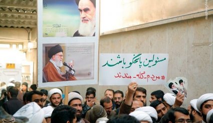 اجتماع طلاب و دیدار با آیت‌الله نوری همدانی