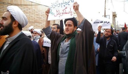 اجتماع طلاب و دیدار با آیت‌الله نوری همدانی