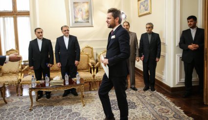 دیدار وزیر امور خارجه با نمایندگان کشورهای لهستان،غنا،شیلی
