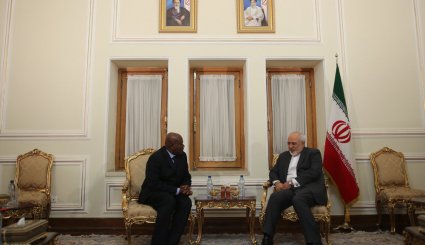 دیدار وزیر امور خارجه با نمایندگان کشورهای لهستان،غنا،شیلی
