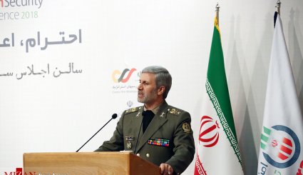 تصاویر/ سخنرانی امیرسرتیپ امیرحاتمی دردومین کنفرانس امنیتی تهران
