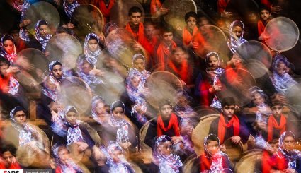 جشنواره ای برای رنگها و آواها
