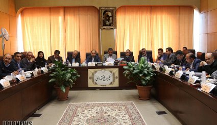 تصاویر/ نشست مشترک کمیسیون اقتصادی مجلس با وزرای اقتصادی دولت
