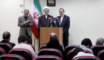 تصاویر/ دیدار رییس مجلس اعلای اسلامی عراق با ولایتی
