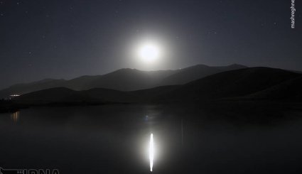 زیبایی‌های آسمان ارومیه در شب