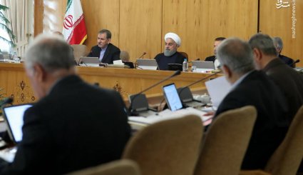 حاشیه‌های جلسه امروز هیات دولت