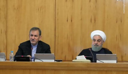 حاشیه‌های جلسه امروز هیات دولت