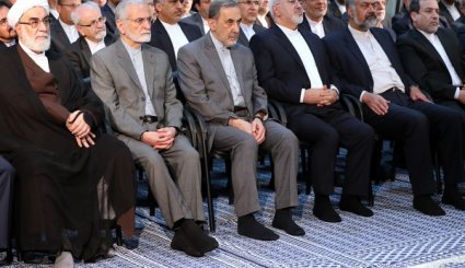 تصاویر دیدار رهبر معظم انقلاب با مسئولان وزارت خارجه