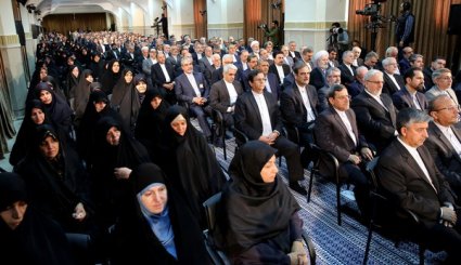 تصاویر دیدار رهبر معظم انقلاب با مسئولان وزارت خارجه