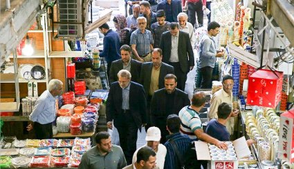 گپ و گفت رئیس مجلس با کسبه بازار تهران