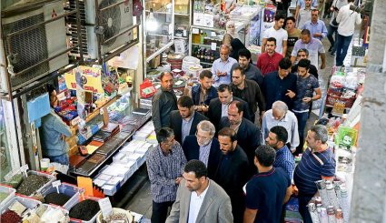 گپ و گفت رئیس مجلس با کسبه بازار تهران
