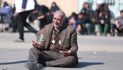 تصاویری تکان دهنده از انتظار خانواده های شهدای عملیات تروریستی زاهدان