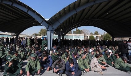 تصاویری تکان دهنده از انتظار خانواده های شهدای عملیات تروریستی زاهدان