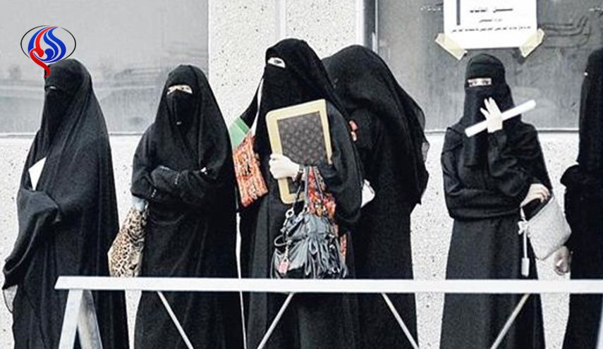 دختران سعودی برای نخستین بار ورزش می کنند!