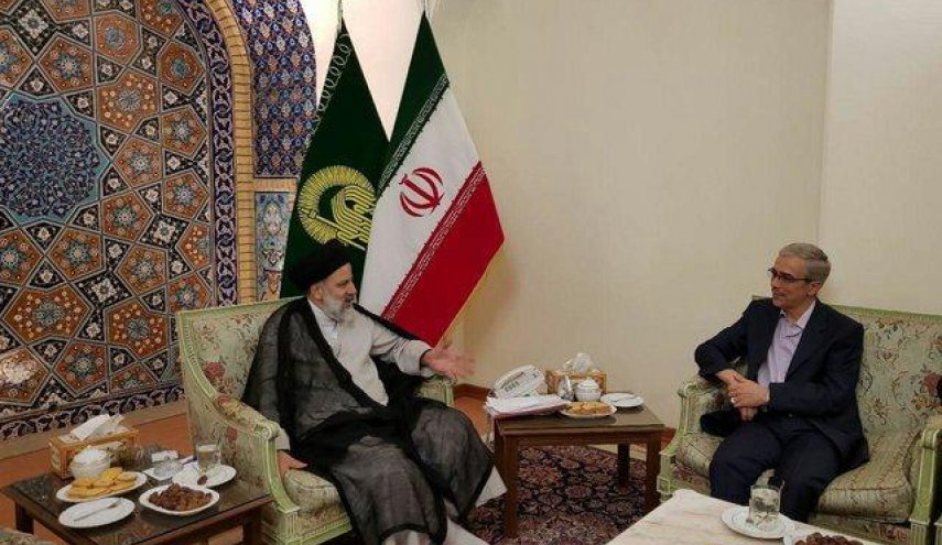 دیدار رئیس ستاد کل نیروهای مسلح با ابراهیم رئیسی