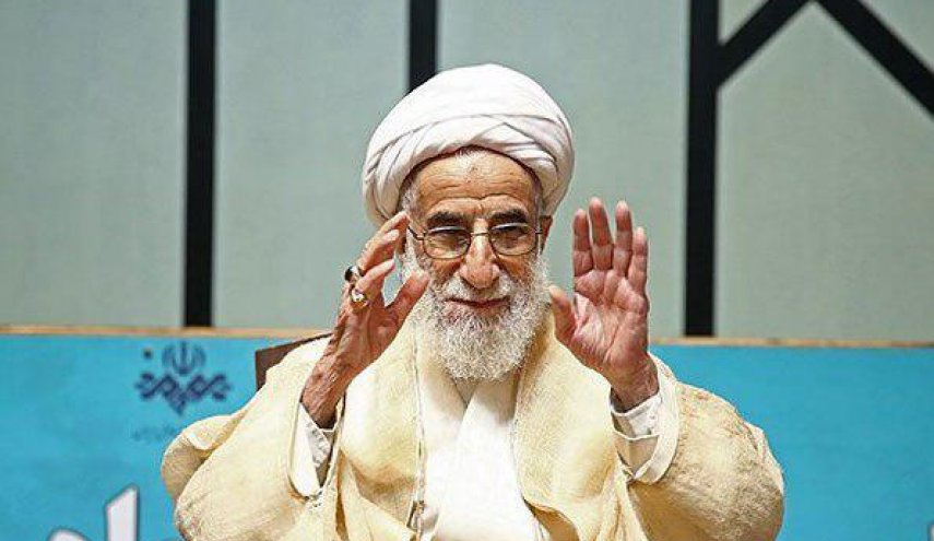 آیت‌الله جنتی دبیر شورای نگهبان ماند