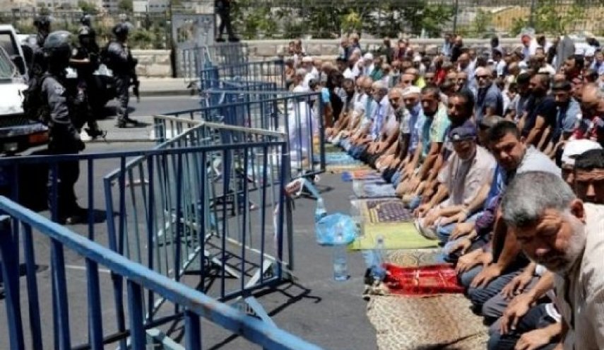 فلسطینی ها امشب را درکنار مسجد الاقصی می مانند