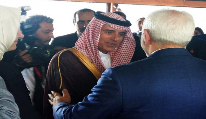 الجبیر، ظریف را در آغوش کشید + تصاویر