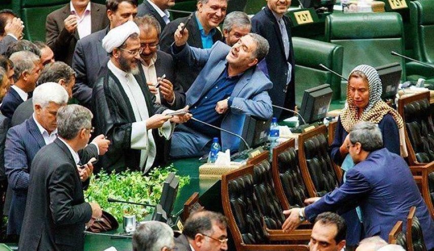 عذرخواهی عضو فراکسیون امید مجلس بابت رفتار خود در زمان سلفی گرفتن با موگرینی!