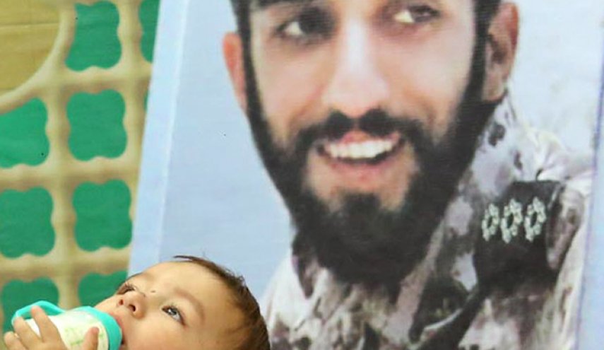 سوغات همسنگر شهید حججی برای خانواده‌اش
