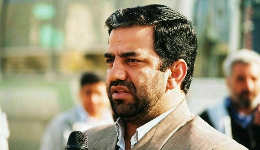 بطحایی برنامه مشخصی برای حل معضل اقتصادی معلمان ارائه نکرده است