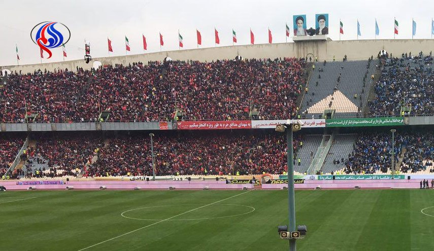 ادای احترام بازیکنان پرسپولیس و سیاه جامگان به شهید حججی