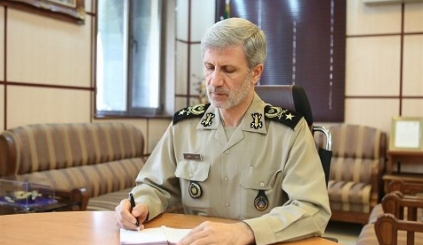 قدردانی وزیر دفاع از رای اعتماد قاطع نمایندگان مجلس