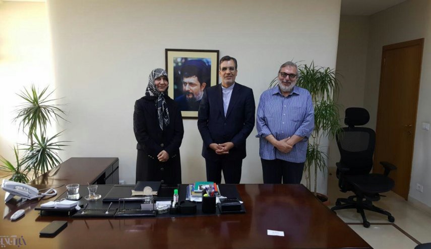 دیدار معاون وزیرخارجه ایران با خانواده امام موسی صدر