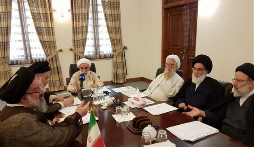  دولت بداند که دغدغه مردم مسائل سیاسی نیست 