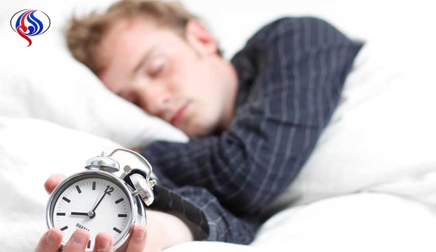 چرا قبل از زنگ ساعت بیدار می‌شویم؟