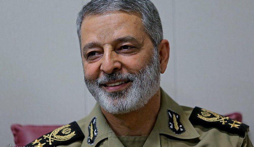 دغدغه معیشتی ارتش در یک برنامه 5 ساله مرتفع می‌شود/ اتحاد ارتش و سپاه سست نخواهد شد