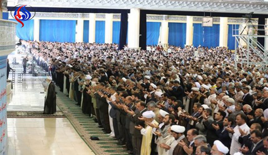 نمازعید سعید قربان به امامت آیت الله امامی کاشانی اقامه شد