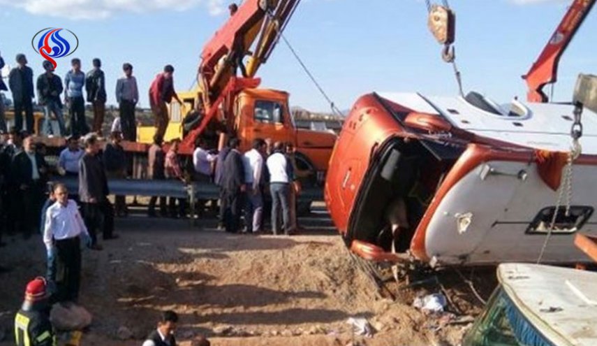 رسیدگی به علل حادثه دانش‌آموزان هرمزگانی در مجلس