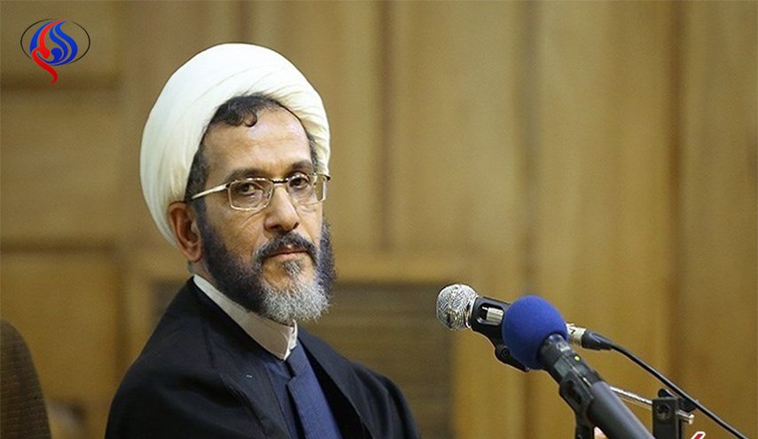 مازنی: در عکس با موگرینی کار زشتی انجام نشد