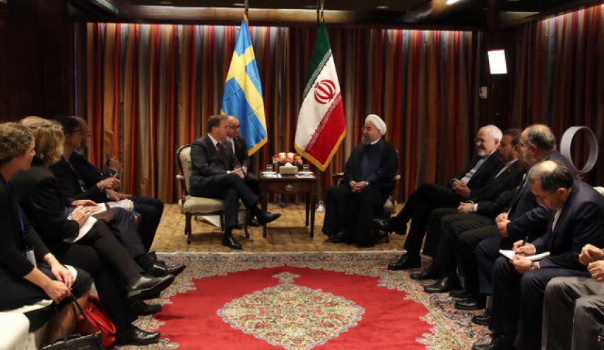 روحانی: فشار بر دولت میانمار برای توقف اعمال خشونت علیه مسلمانان ضروری است