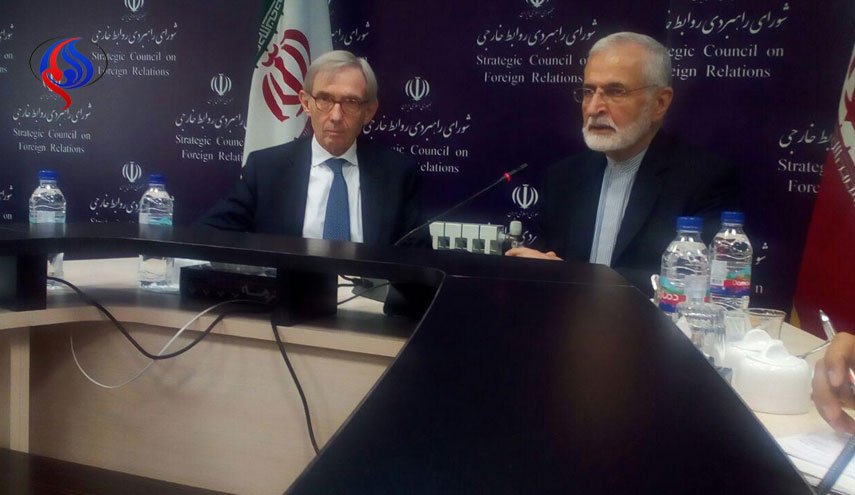 خرازی:برای سناریوهای خروج یا ماندن آمریکا در برجام برنامه داریم