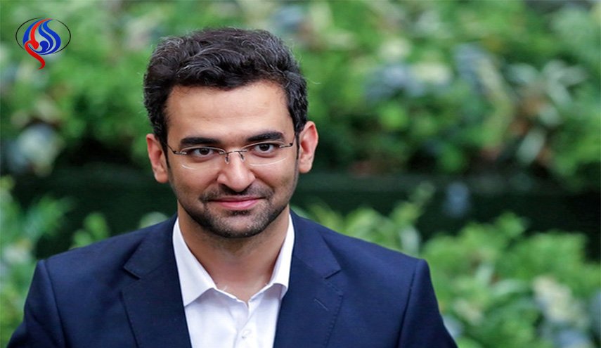 آذری جهرمی: قیمت موبایل افزایش نمی‌باید
