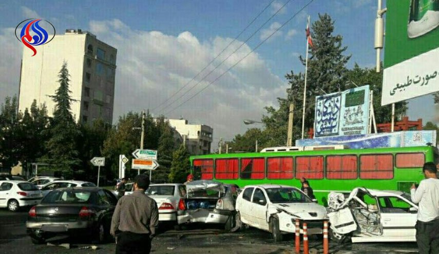 تصادف زنجیره ای در ولنجک 