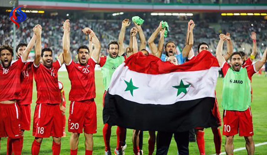 بالصور.. توافد السوريين على مقاهى «الحصري»..لماذا؟ 