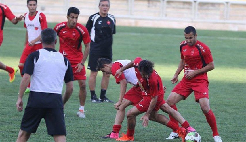 از پرسپولیس و چند تیم دیگر پیشنهاد دارم/ احتمال تغییرات وجود دارد