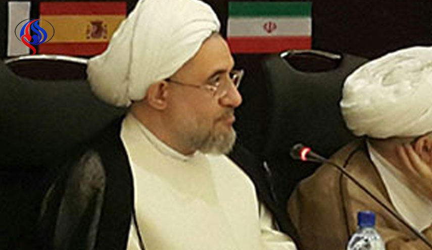 آیت الله اراکی: جریان تفرقه گرا در حال افول است