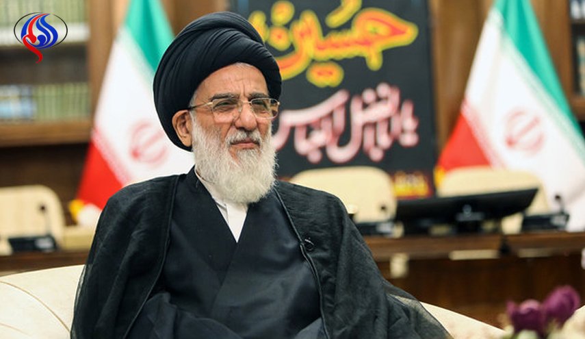 آمریکا به دنبال امتیاز گیری بیشتر در برجام است/ محدود کردن توانایی‌های نظامی و دفاعی‌مان را نمی‌پذیریم