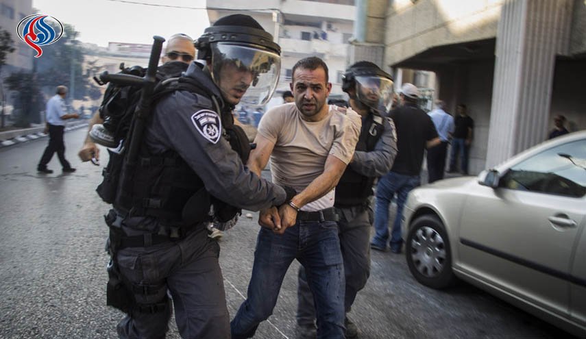 الاحتلال يعتقل 13 فلسطينيا بالضفة الغربية