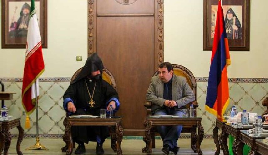 اسقف الارمن في ايران: التعايش السلمي بين القوميات والاديان في ايران نموذج يحتذي به